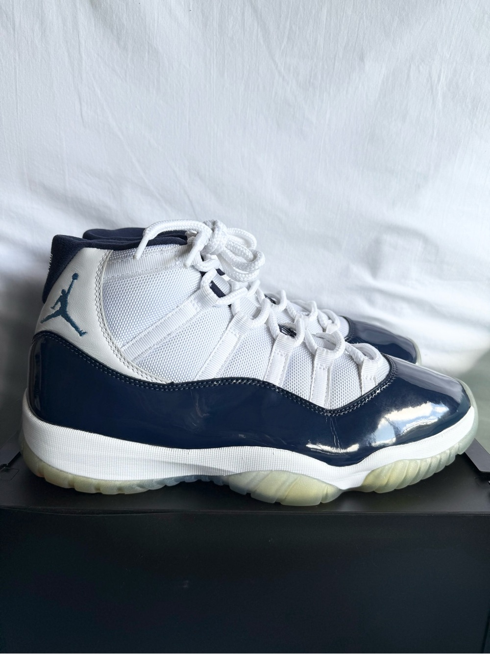 AUTHENTIC Jordan 11 Retro “UNC Win Like 82” size 11 378037-123 2017 PRE-OWNED